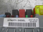 Recambio de caja reles / fusibles para fiat doblo cargo (223) 1.9 jtd cat referencia OEM IAM 51763771 DELPHI