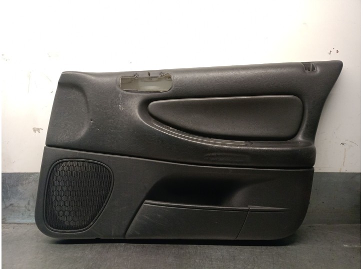 Recambio de guarnecido puerta delantera derecha para chrysler sebring (jr) 2.0 referencia OEM IAM 0UL301DVAE 0UL301DVAE 