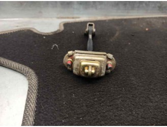 Recambio de retenedor puerta para mitsubishi space star (dg0) 1.9 di-d cat referencia OEM IAM   