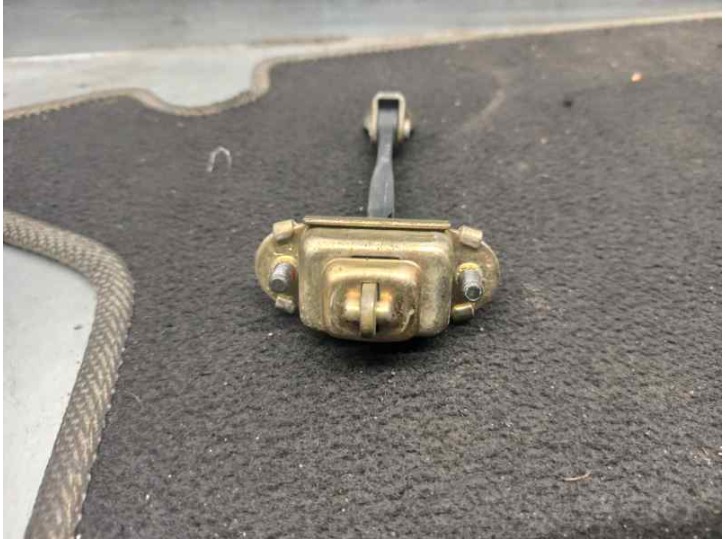 Recambio de retenedor puerta para mitsubishi space star (dg0) 1.9 di-d cat referencia OEM IAM   