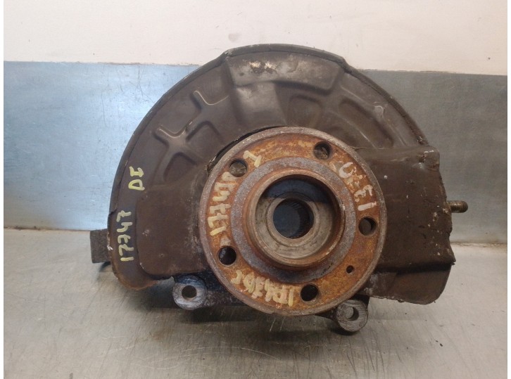Recambio de mangueta delantera izquierda para volvo v70 familiar 2.4 diesel cat referencia OEM IAM 9200174 9200174 