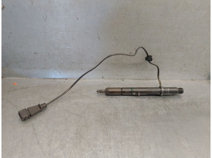 Recambio de inyector para audi a6 berlina (4b2) 2.5 v6 24v tdi referencia OEM IAM 0432133833 