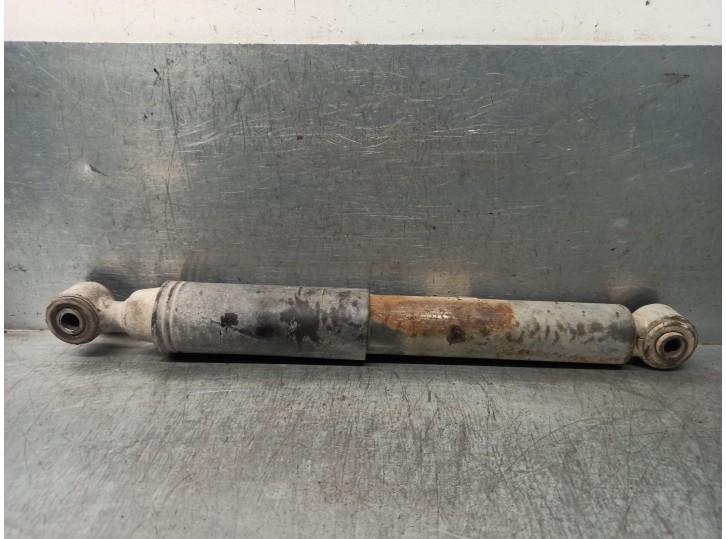Recambio de amortiguador trasero derecho para renault rapid/express (f40) 1.4 referencia OEM IAM 7702146854  