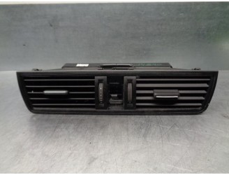 Recambio de aireador para skoda rapid 1.4 16v tsi referencia OEM IAM 5JA820951C  