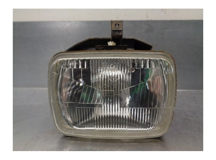 Recambio de faro izquierdo para renault rapid/express (f40) 1.4 referencia OEM IAM 7701366413 