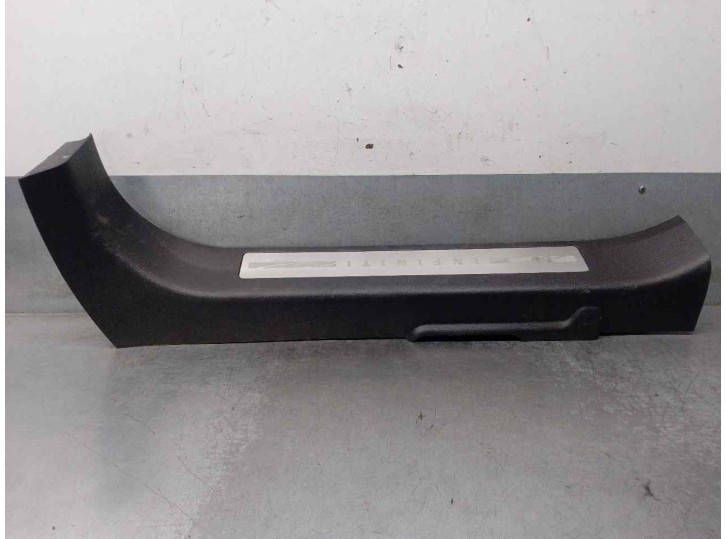 Recambio de molduras delanteras para infiniti fx 3.7 v6 cat referencia OEM IAM 769B41CA0A PLACA GUARDA PIES DEL DERECHO