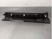 Recambio de molduras delanteras para infiniti fx 3.7 v6 cat referencia OEM IAM 769B41CA0A PLACA GUARDA PIES DEL DERECHO