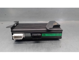 Replacement amplifier for Peugeot 607 (S2) 2.7 HDi FAP CAT (UHZ / DT17TED4) OEM IAM reference 9651773880 JBL