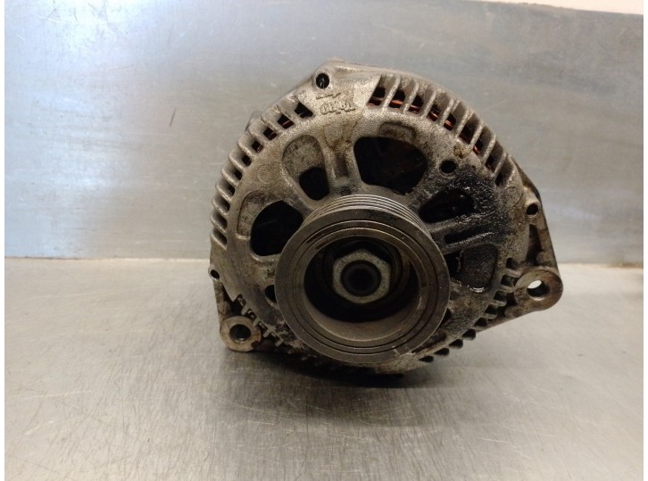Replacement alternator for Peugeot 406 Saloon (S1/S2) 2.1 Turbodiesel CAT OEM IAM reference 9618946190 9618946190 VALEO