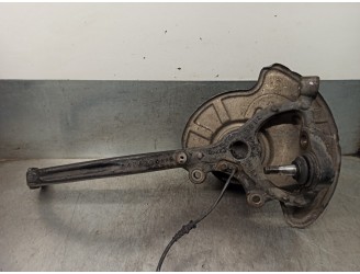 Recambio de mangueta delantera izquierda para chrysler 300 c 3.0 crd cat referencia OEM IAM 04782705AB  