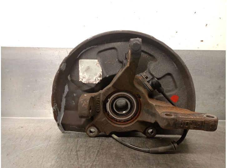 Replacement front left steering knuckle for Volvo S40 I (644) 1.8 i OEM IAM reference 30620578 30620578 