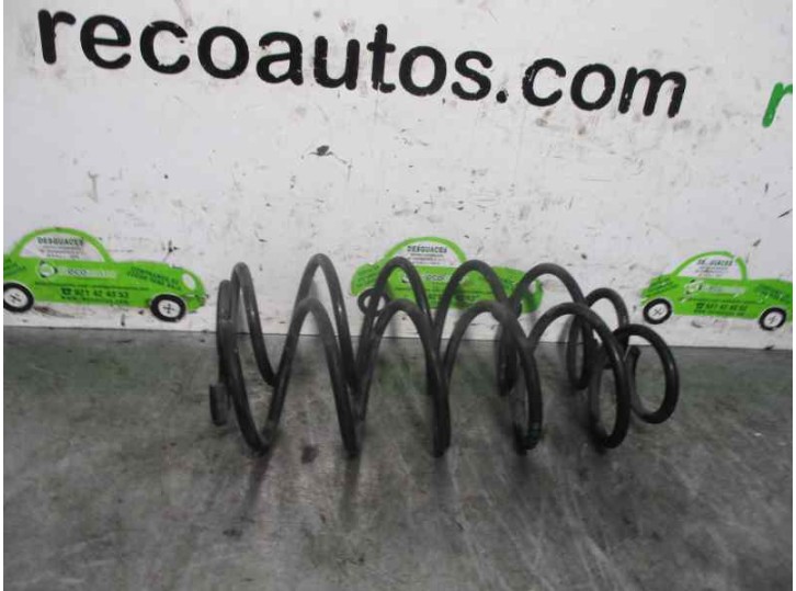 Replacement suspension spring for Volkswagen Passat Variant (3B5) 1.9 TDI OEM IAM reference 