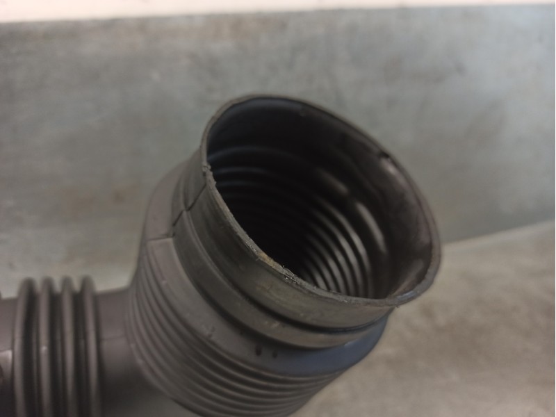 Recambio de tubo para peugeot 407 2.2 referencia OEM IAM 9626903280  