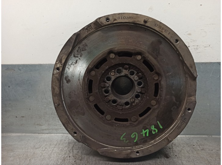 Recambio de volante motor para toyota verso 2.0 d-4d cat referencia OEM IAM 134500R010 