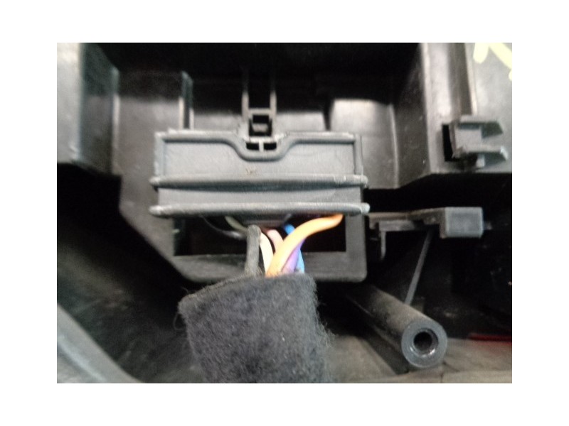 Recambio de piloto trasero izquierdo para renault 19 (1989...) 1.7 referencia OEM IAM 7701033781  