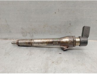 Replacement injector for Renault Scenic II Grand Confort Dynamique OEM IAM reference 8200380253 