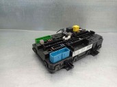 Recambio de caja reles / fusibles para opel astra h berlina 1.6 16v referencia OEM IAM 13181278 5DK00866931 HELLA