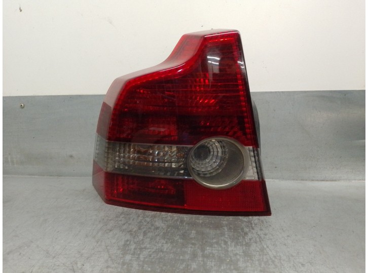 Recambio de piloto trasero izquierdo para volvo s40 berlina 2.0 diesel cat referencia OEM IAM 31213554 4 PUERTAS