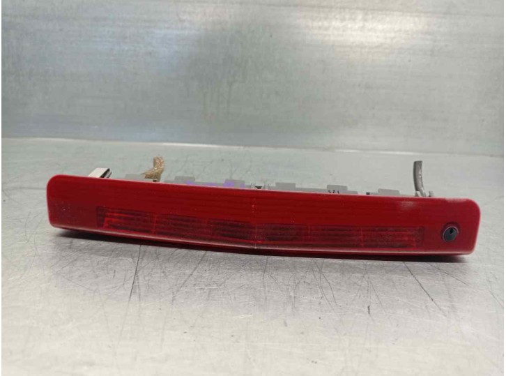 Recambio de luz central de freno para opel astra h berlina 1.6 16v referencia OEM IAM 316627975 