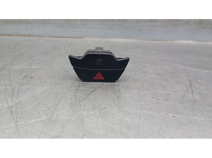 Replacement hazard warning switch for Ford Transit V363 van (FCD, FDD) 2.0 EcoBlue OEM IAM reference BK3T13A350AA 1791711 