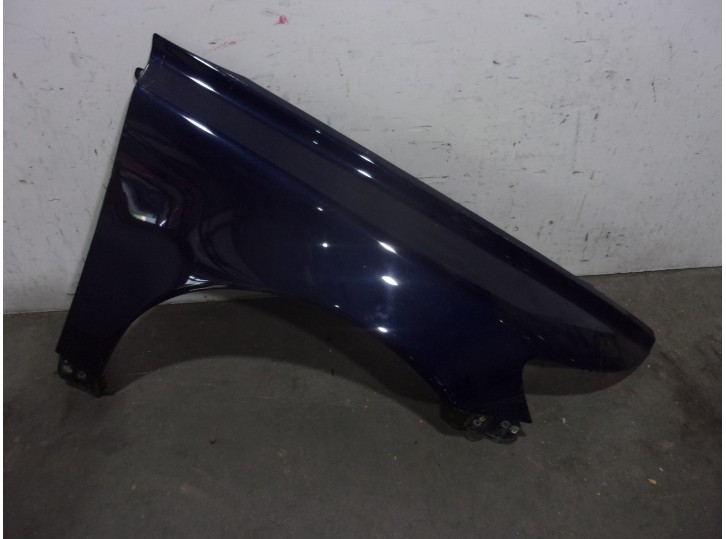 Recambio de aleta delantera derecha para volvo s40 berlina 2.0 diesel cat referencia OEM IAM 31278845 AZUL 