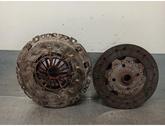 Replacement clutch kit for Citroën C5 sedan 2.0 HDI CAT (RHR / DW10BTED4) OEM IAM reference 2052N4 300951837 SACHS