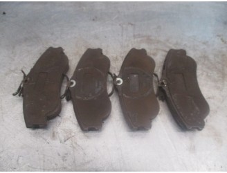 Recambio de pastillas de freno para citroën berlingo 1.9 diesel referencia OEM IAM 181388  