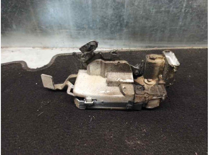Replacement front right door lock for Fiat Ducato closed box (from 03.94) 1.9 diesel OEM IAM reference 1339729