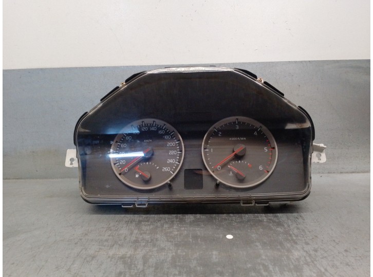 Recambio de cuadro instrumentos para volvo s40 berlina 2.0 diesel cat referencia OEM IAM 30710071  