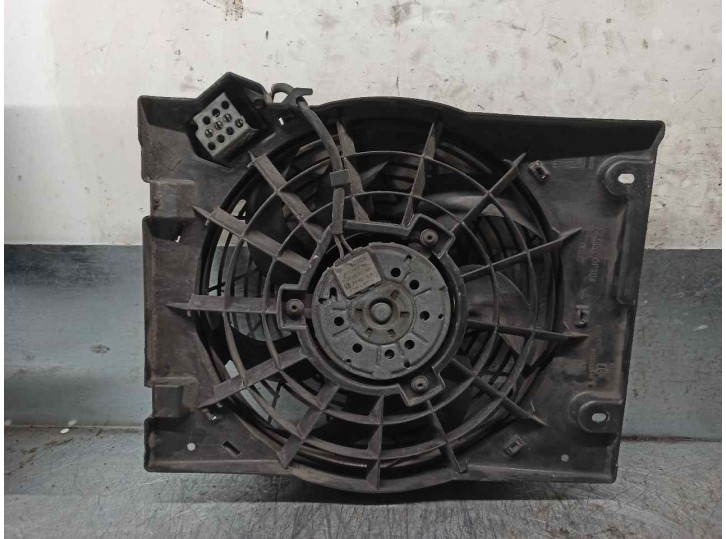 Recambio de electroventilador para opel zafira a elegance referencia OEM IAM 24431829 0130303275 BOSCH