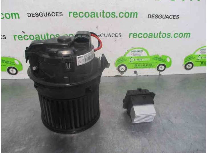 Recambio de motor calefaccion para peugeot 208 style referencia OEM IAM T1013140A  