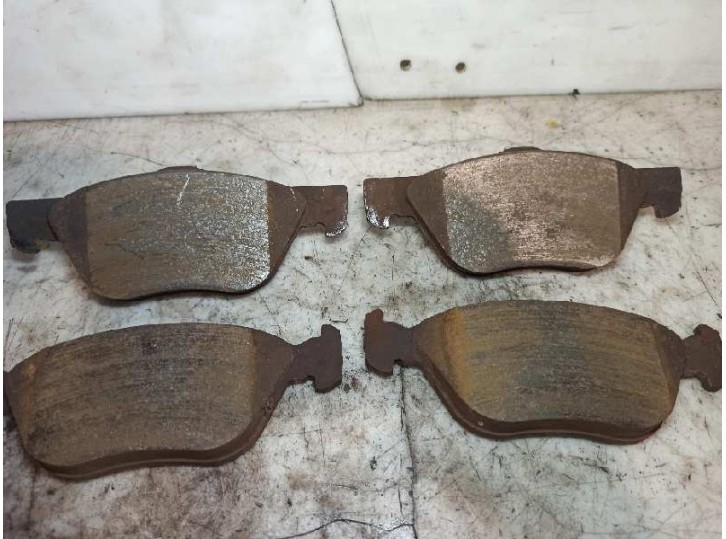 Replacement brake pads for Alfa Romeo 166 2.0 16V TS Progression OEM IAM reference 