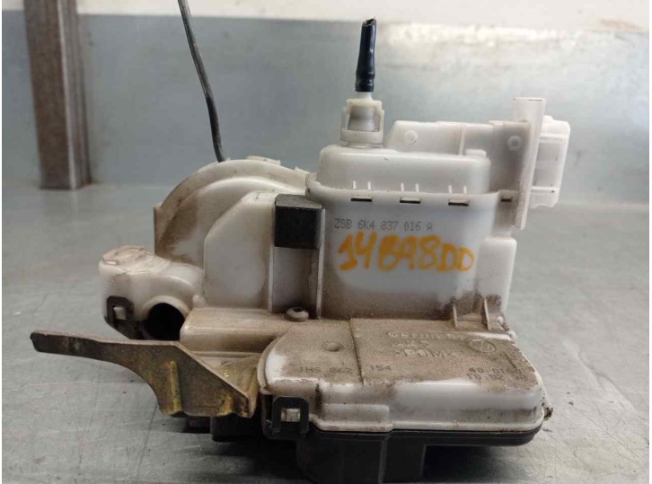 Replacement front right door lock for Seat Ibiza (6K) 1.9 TDI OEM IAM reference 6K4837016A 4 PINS 5 DOORS