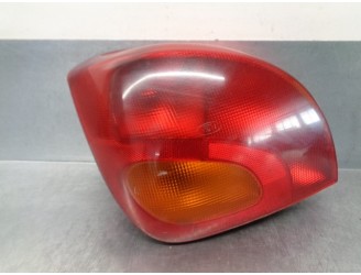 PILOTO TRASERO IZQUIERDO 96FG13N004 