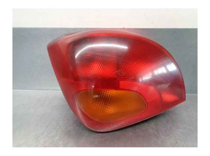 Replacement left rear light for Ford Fiesta (DX) 1.8 Diesel CAT OEM IAM reference 96FG13N004 