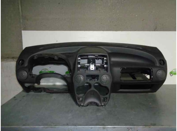 Replacement dashboard for Fiat Panda (169) 1.2 8V Classic OEM IAM reference NEGRO 