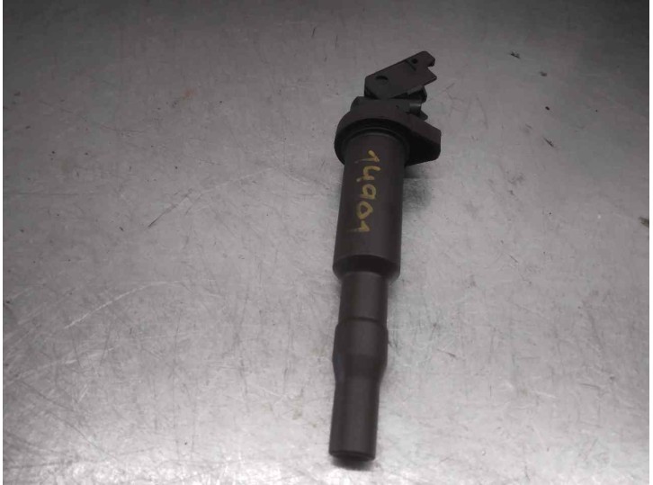 Replacement ignition coil for Peugeot 207 16V VTi OEM IAM reference 0221504470 BOSCH
