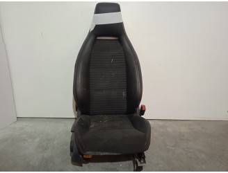 Recambio de asiento delantero derecho para mercedes-benz clase cla (w117) 2.1 cdi cat referencia OEM IAM 4247928 CUERO Y TELA NE