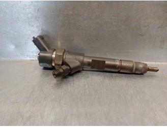 Recambio de inyector para renault megane ii familiar 1.9 dci diesel referencia OEM IAM 8200100272 0445110110B BOSCH
