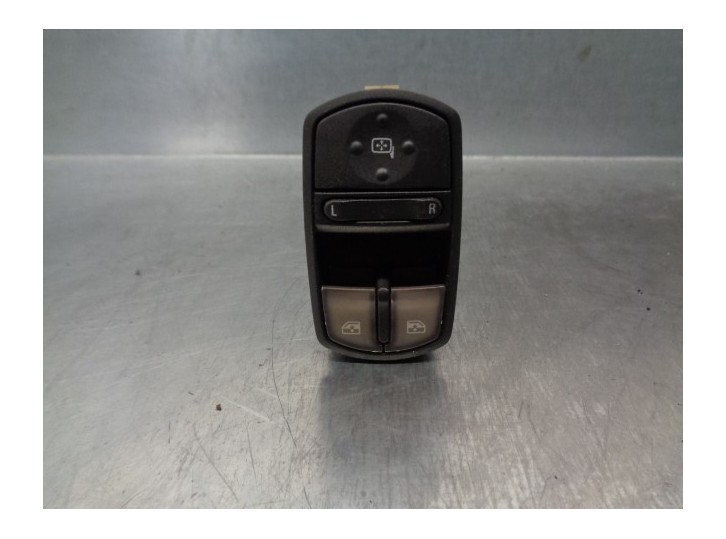 Replacement front left window regulator switch for Opel Corsa D 1.3 16V CDTi CAT (Z 13 DTH / L4I) OEM IAM reference 13258522