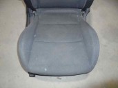 Recambio de asiento delantero derecho para kia carens ( ) 1.7 crdi cat referencia OEM IAM TELA NEGRA 5 PUERTAS