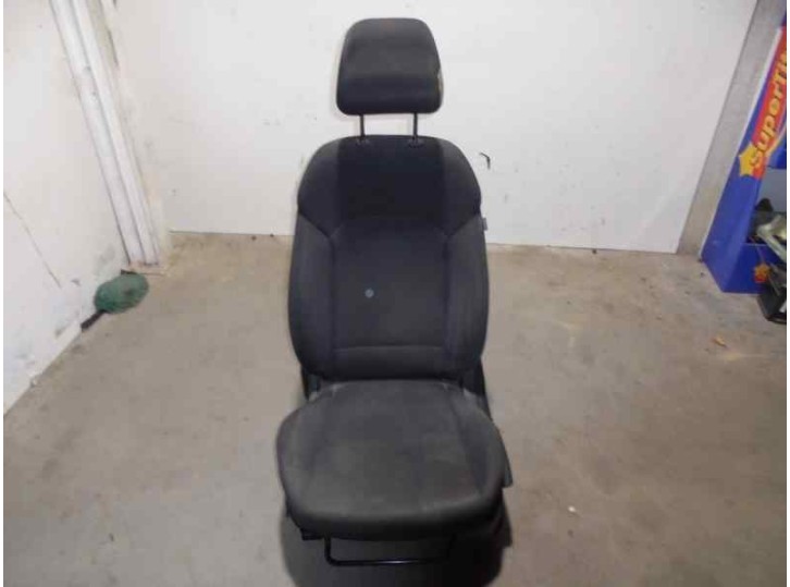 Recambio de asiento delantero izquierdo para kia carens ( ) 1.7 crdi cat referencia OEM IAM TELA NEGRA 5 PUERTAS