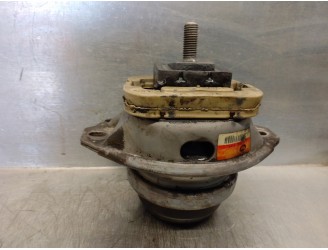 Recambio de soporte motor delantero para land rover discovery 2.7 td v6 cat referencia OEM IAM KK8500441G KK8500441G 