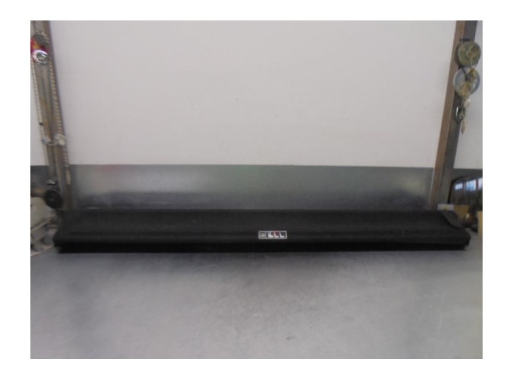 Recambio de bandeja trasera para land rover discovery 2.7 td v6 cat referencia OEM IAM ERK500530 ERK500520 