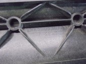 Recambio de bandeja trasera para land rover discovery 2.7 td v6 cat referencia OEM IAM ERK500530 ERK500520 