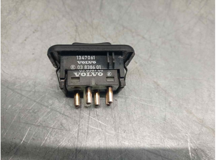 Recambio de mando elevalunas trasero derecho para volvo serie 740 berlina/familiar 2.3 referencia OEM IAM 1347061 