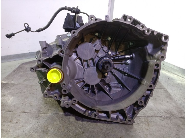 Recambio de caja cambios para volvo v40 hatchback (525) d2 referencia OEM IAM JU3R7002AHC 36003284 P1285460