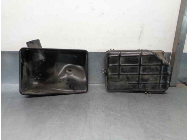 Replacement air filter housing for Alfa Romeo 75 1.6 OEM IAM reference 19519080110 AR19519080110 