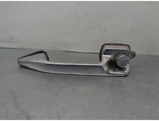 RIGHT REAR EXTERIOR DOOR HANDLE 1157600659