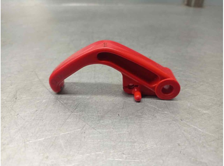 Replacement hood latch for Volvo 740 Series saloon/estate 2.3 OEM IAM reference 